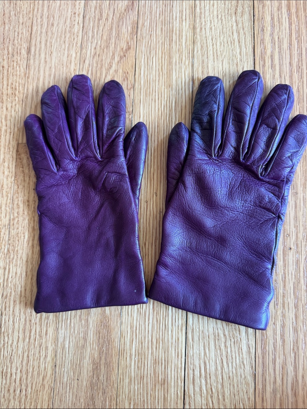 Italian leather plum color gloves